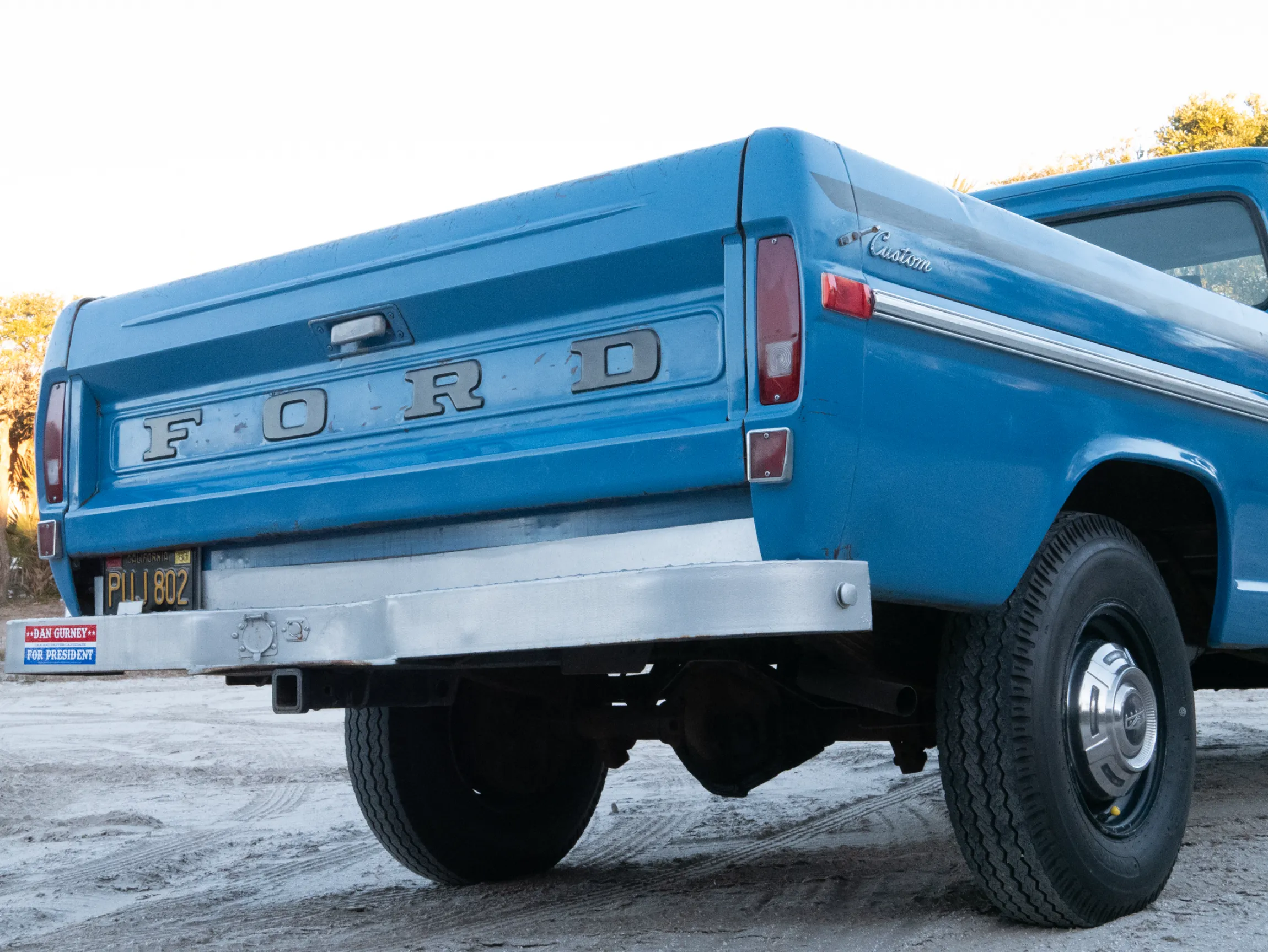 1972-Ford-F-250-for-sale-brown-co-motorcars-25