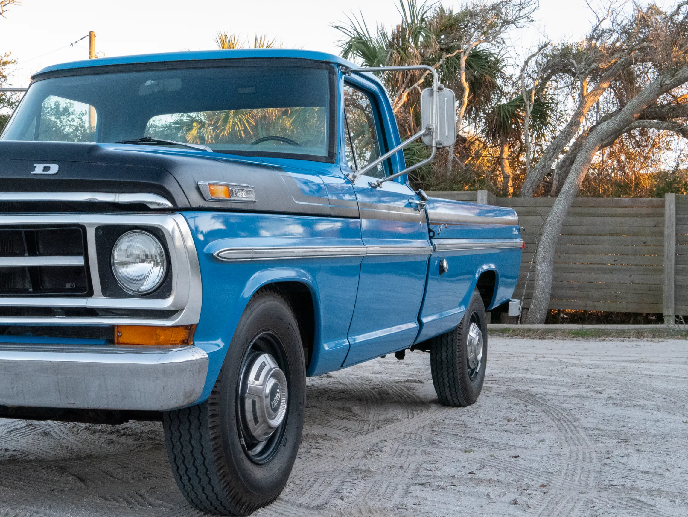 1972-Ford-F-250-for-sale-brown-co-motorcars-31