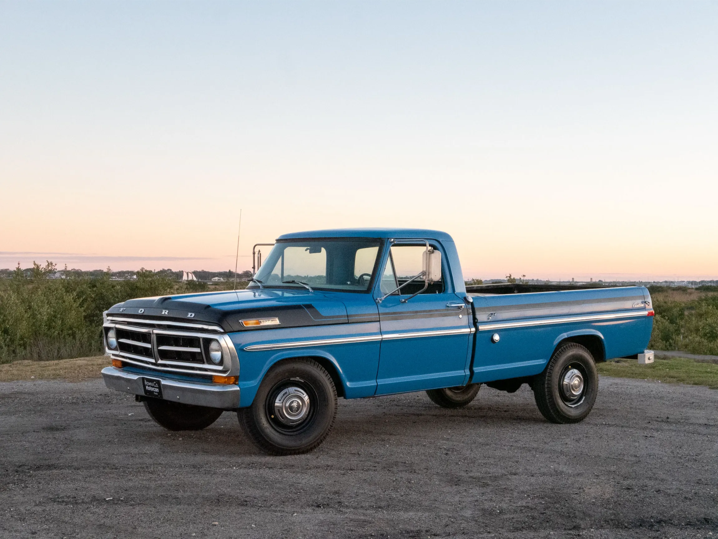 1972-Ford-F-250-for-sale-brown-co-motorcars-43