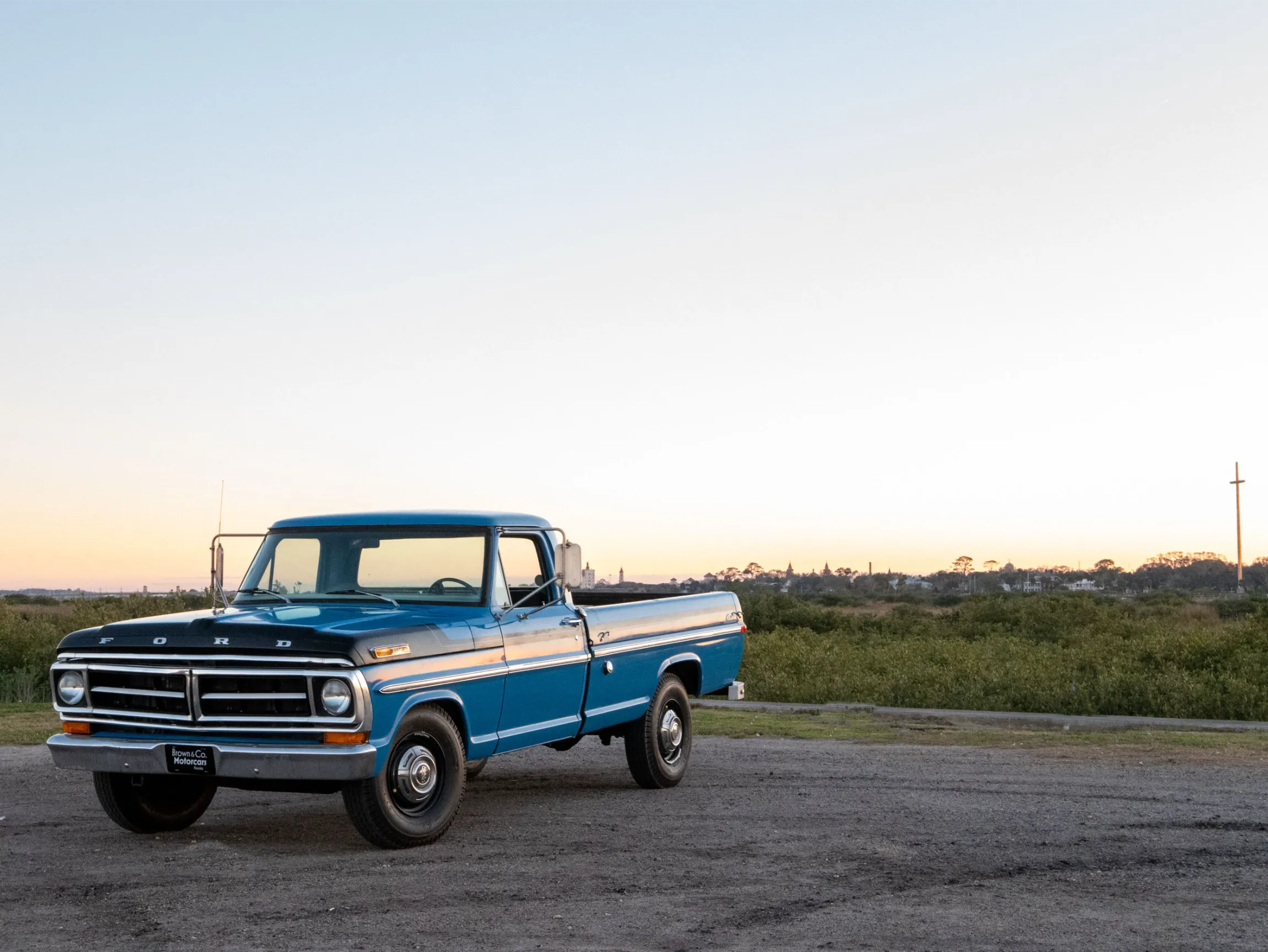 1972-Ford-F-250-for-sale-brown-co-motorcars-47