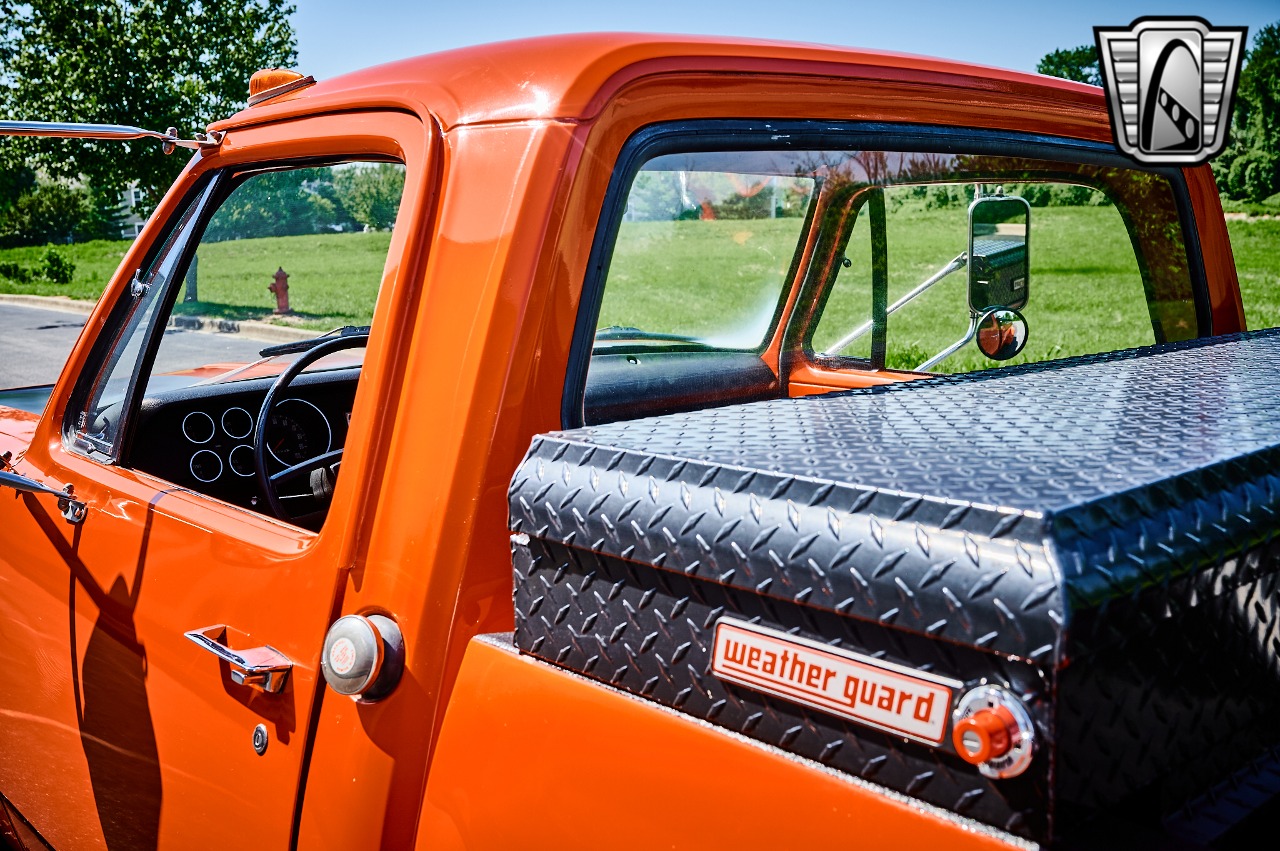 1973-dodge-power-wagon-for-sale-23