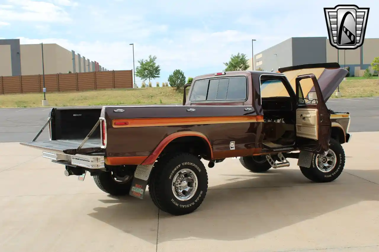 1975-ford-f250-highboy-for-sale-23