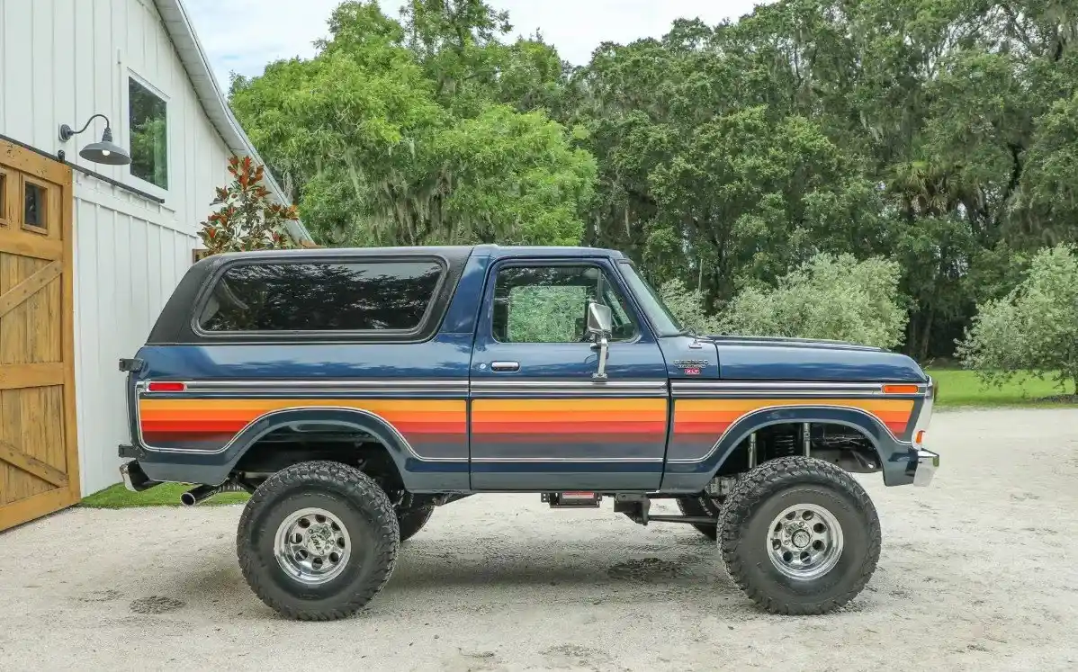 1978-Ford-Bronco-for-sale-dallas-fort-worth-texas-godzilla-05