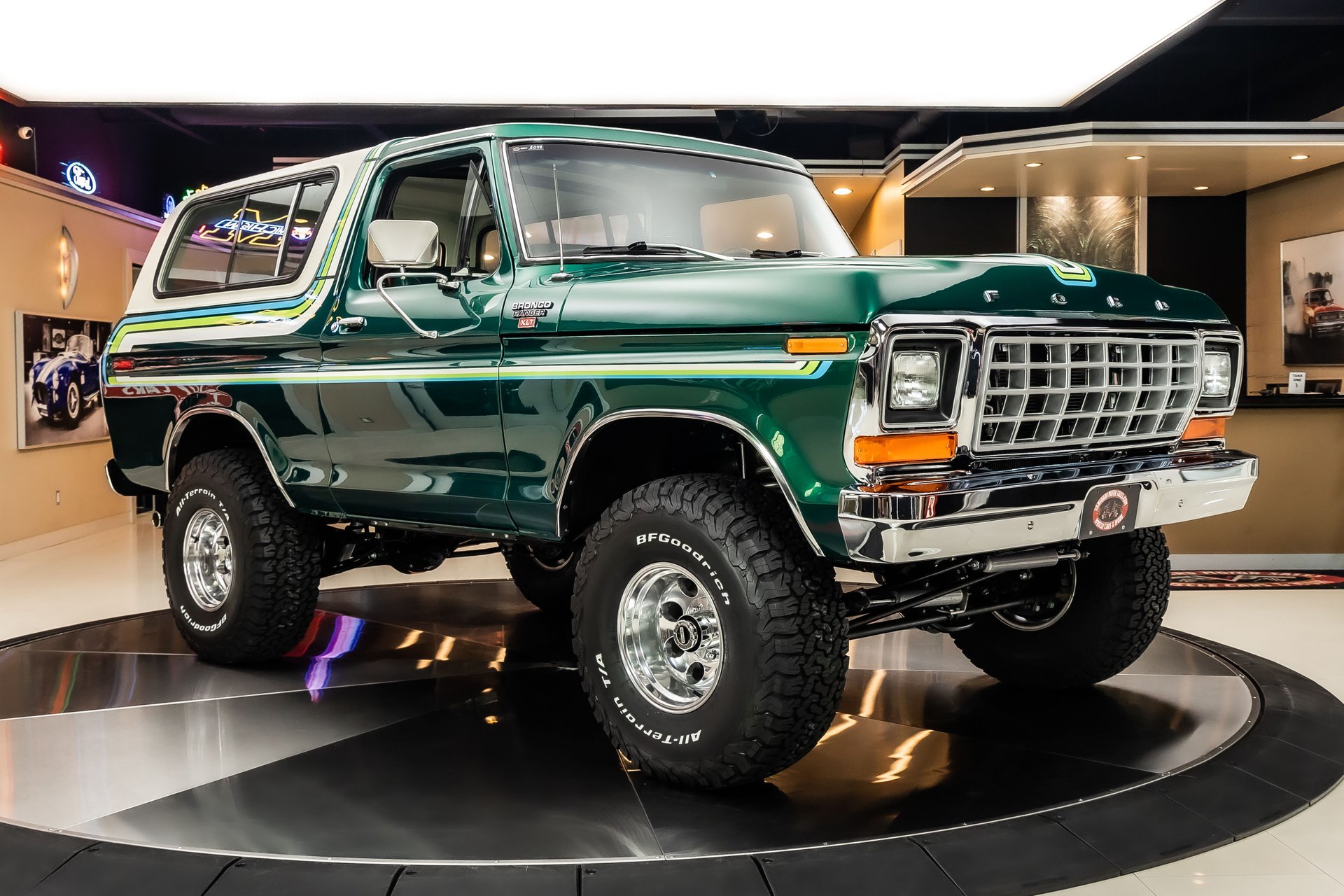 1978-ford-bronco-restomod-4x4-for-sale-plymouth-mi-08