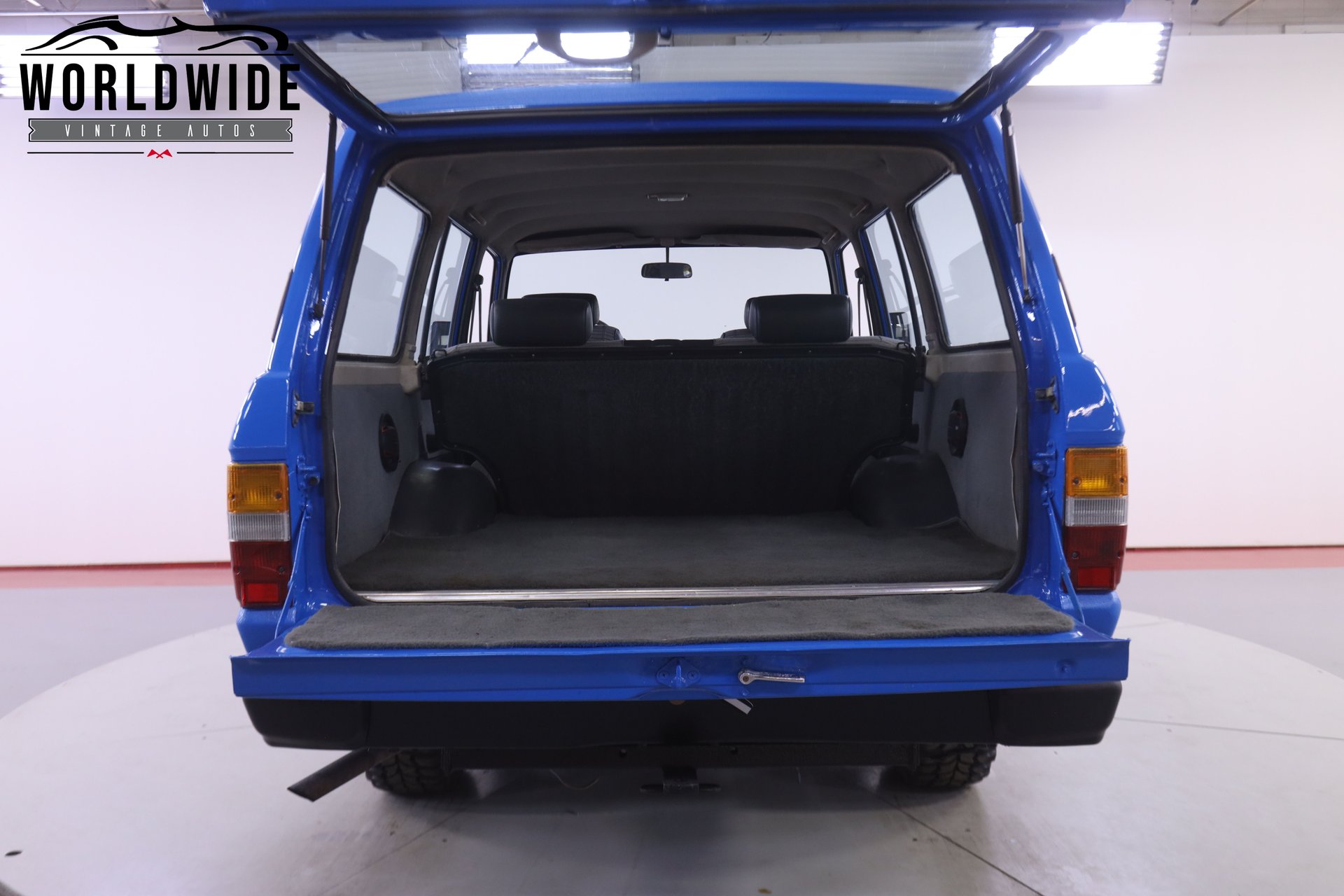 1984-toyota-fj60-land-cruiser-blue-denver-12