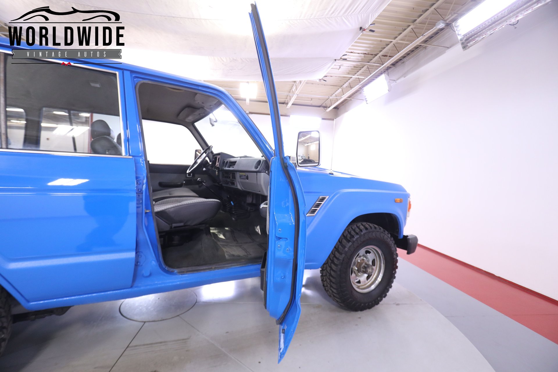 1984-toyota-fj60-land-cruiser-blue-denver-23