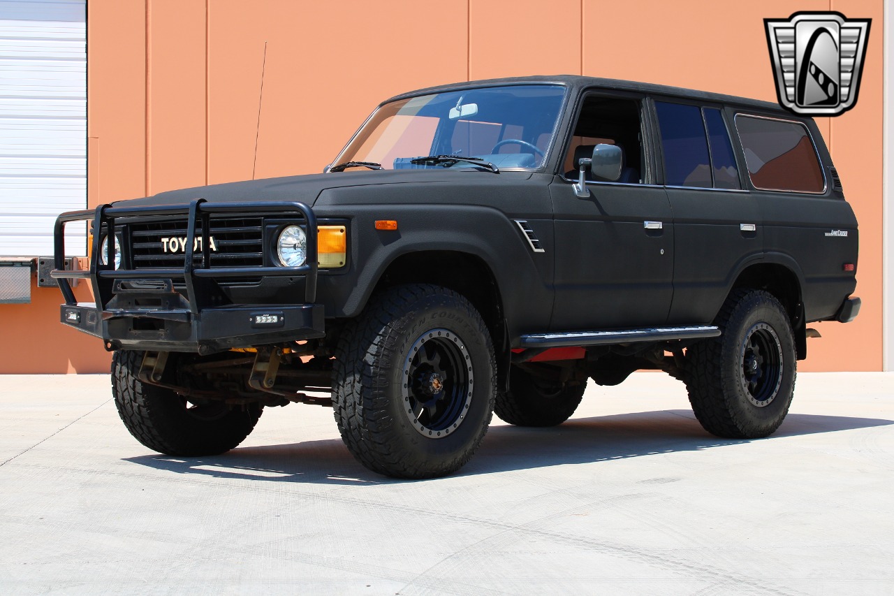 1985-toyota-land-cruiser-restored-for-sale-scottsdale-arizona-02