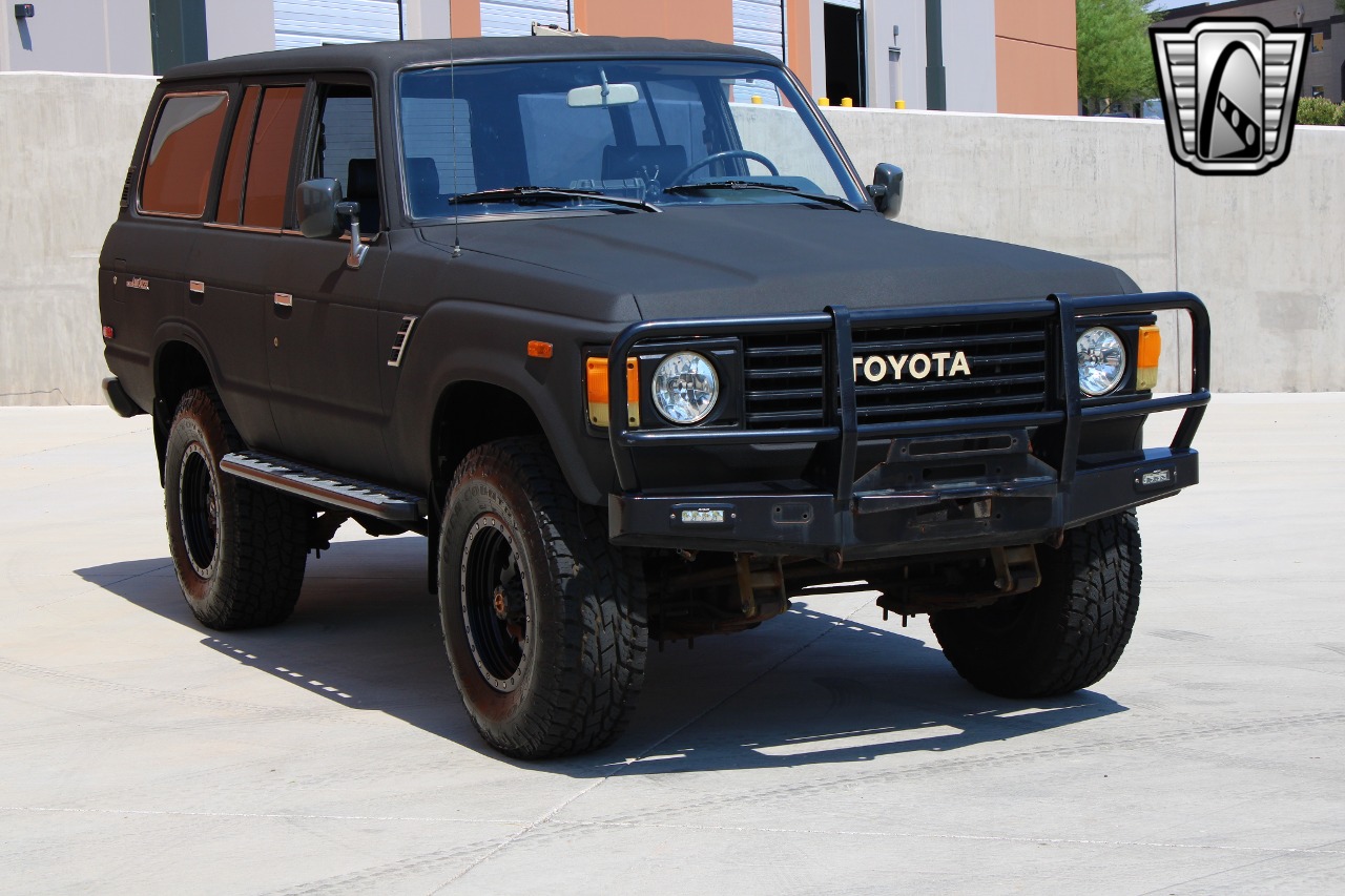 1985-toyota-land-cruiser-restored-for-sale-scottsdale-arizona-05