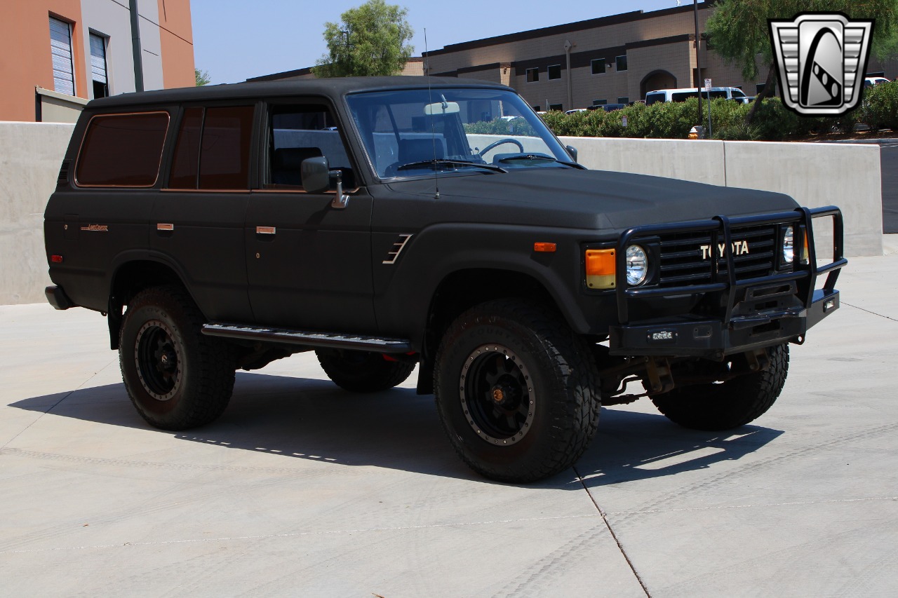 1985-toyota-land-cruiser-restored-for-sale-scottsdale-arizona-06