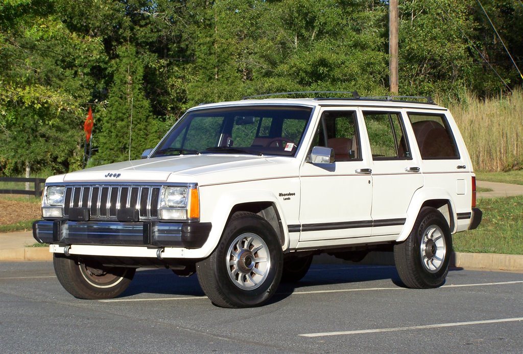 1987-jeep-cherokee-laredo-efi-4l-01