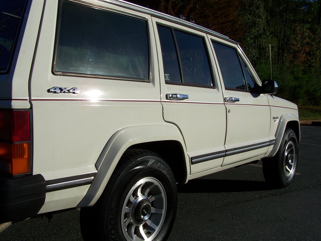 1987-jeep-cherokee-laredo-efi-4l-10