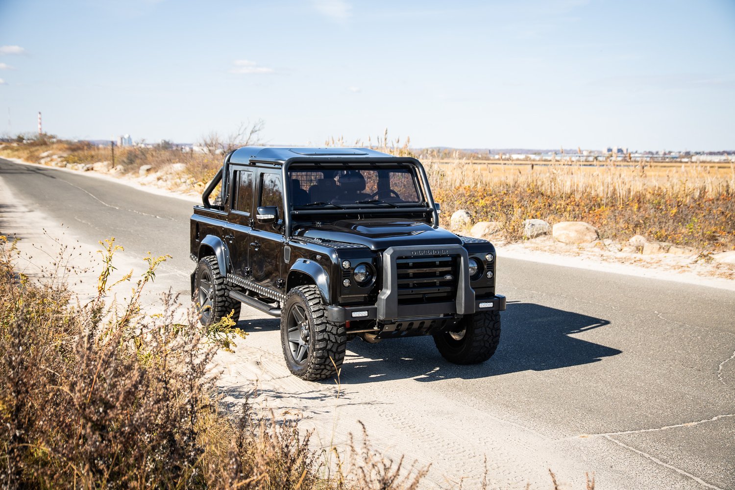 1987-land-rover-defender-110-pickup-by-tophat-for-sale-07