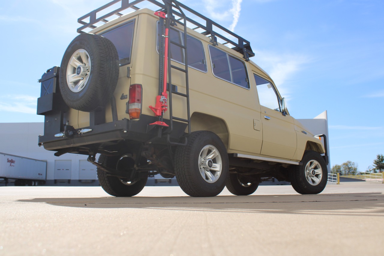 1990-toyota-land-cruiser-troopy-for-sale-10