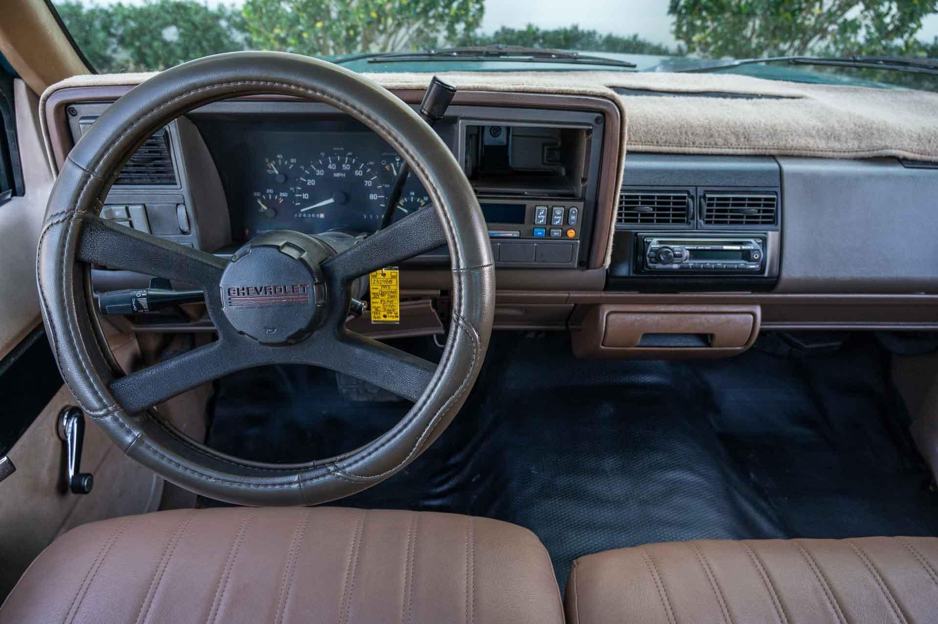 1993-chevrolet-c2500-for-sale-15