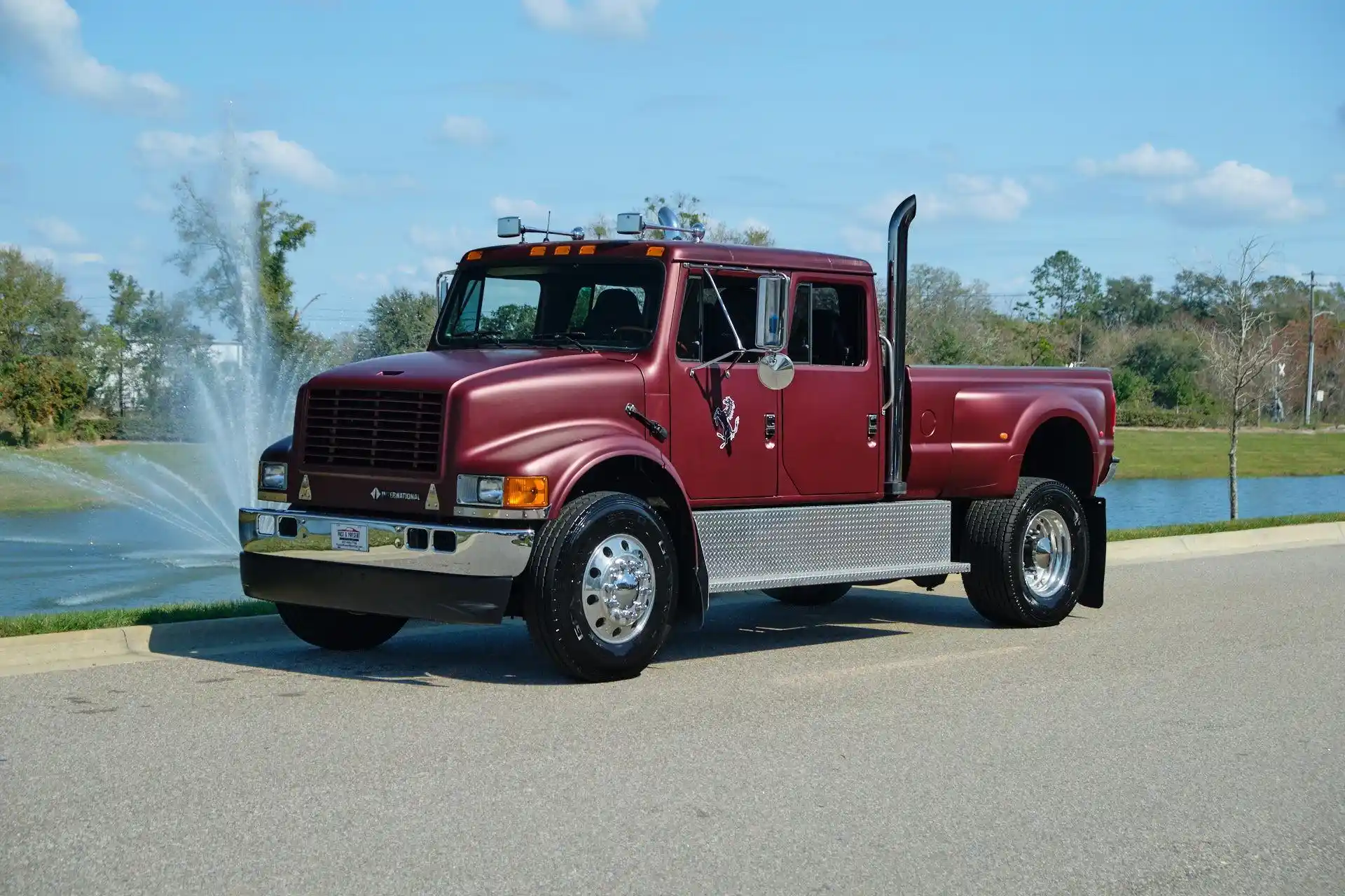 1993-international-4700-pickup-for-sale-02