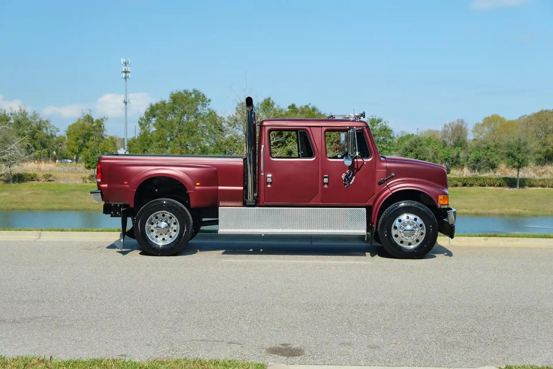 1993-international-4700-pickup-for-sale-05