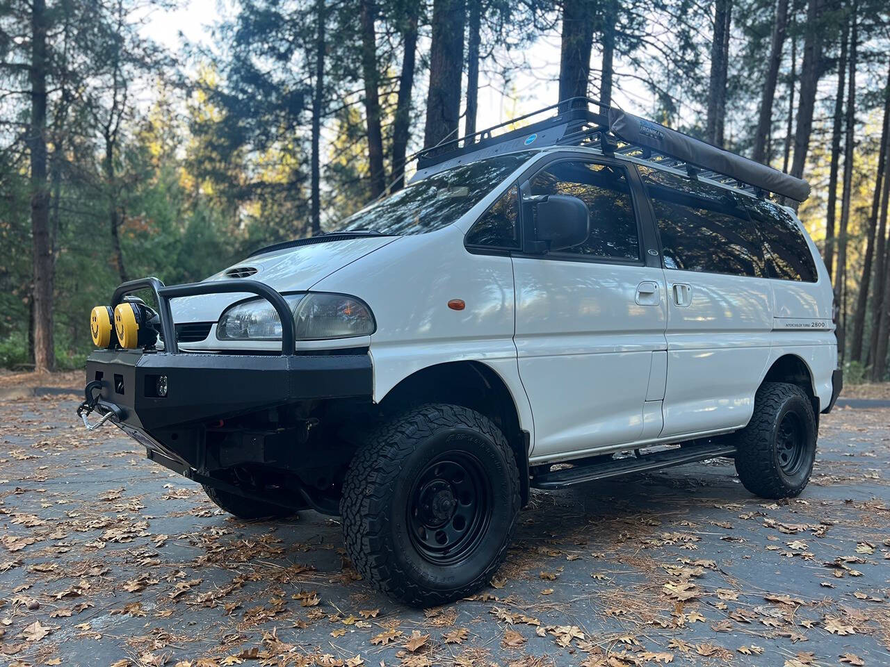 1994-mitsubishi-delica-for-sale-gold-country-01