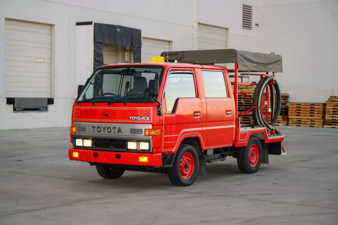 1994-toyota-toyoace-fire-truck-for-sale-01