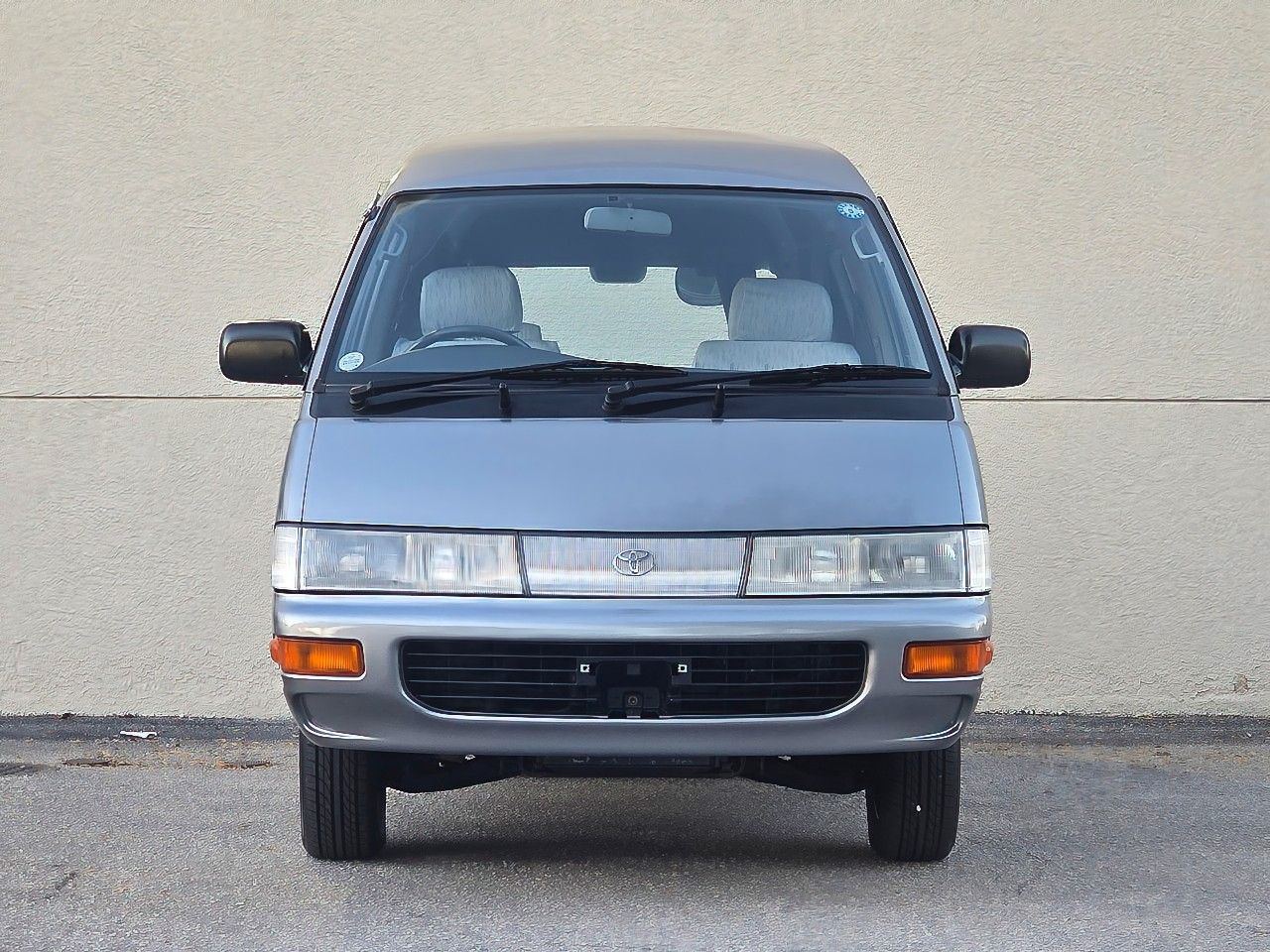 1995-toyota-townace-for-sale-02