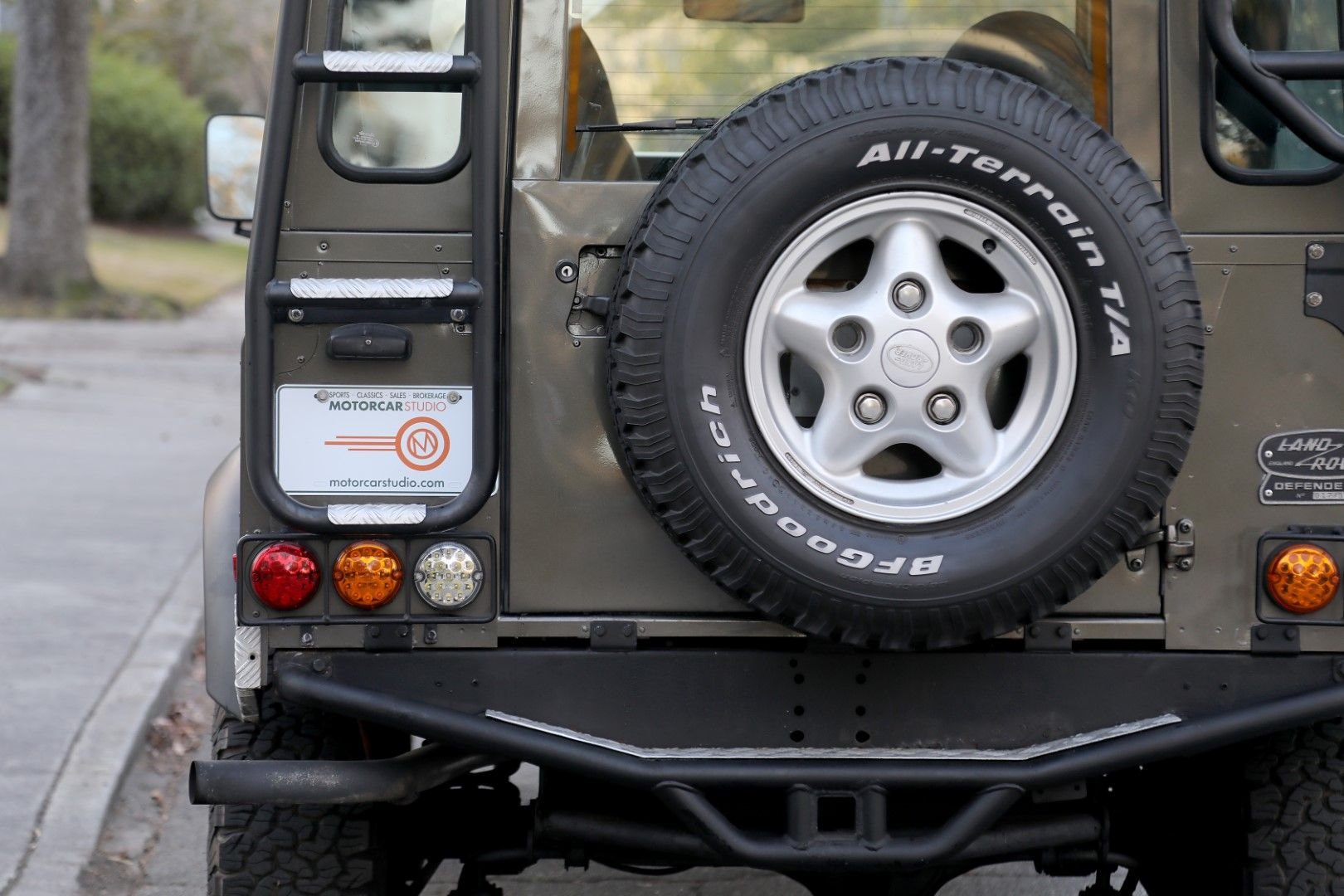 1997-land-rover-defender-90-for-sale-08