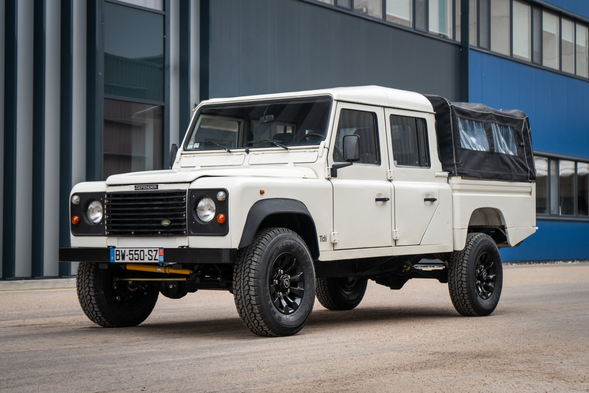 1998-land-rover-defender-130-for-sale-01