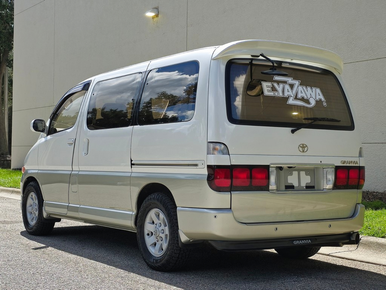 1998-toyota-granvia-prestige-for-sale-09