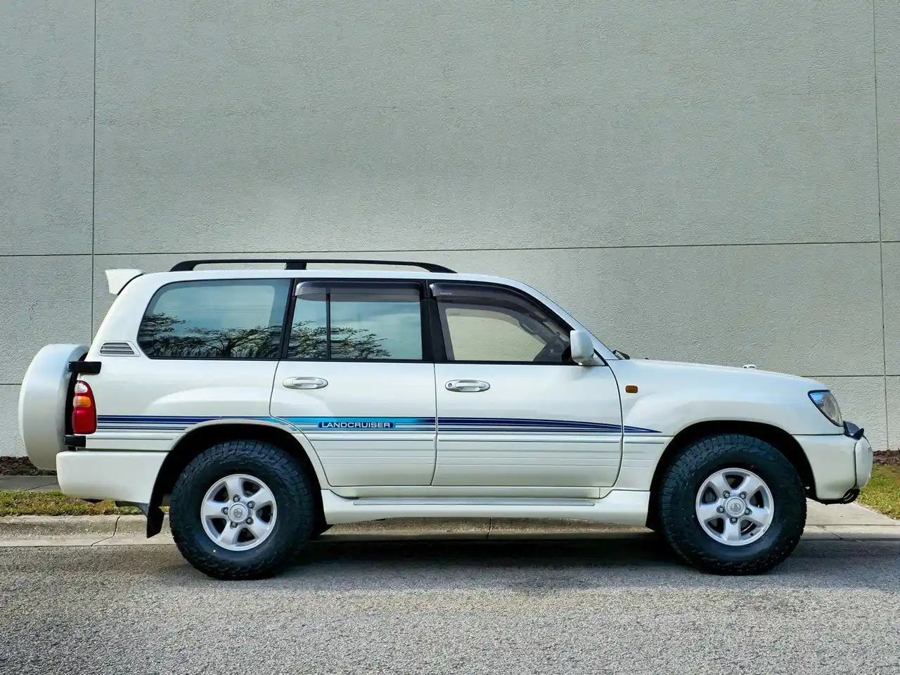 1998-toyota-land-cruiser-100-series-for-sale-in-tampa-06