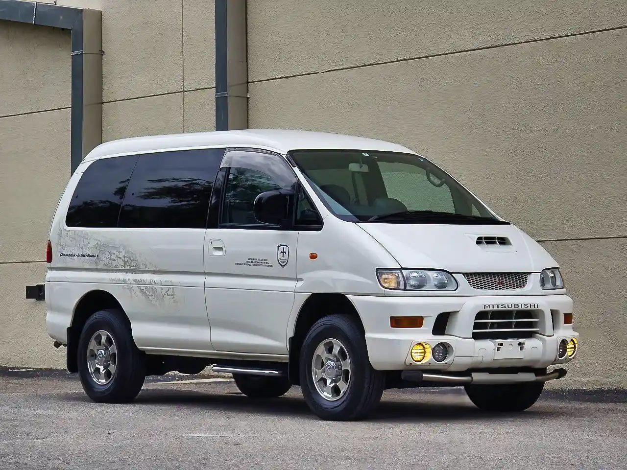 1999-mitsubishi-delica-chamonix-mont-blanc-01