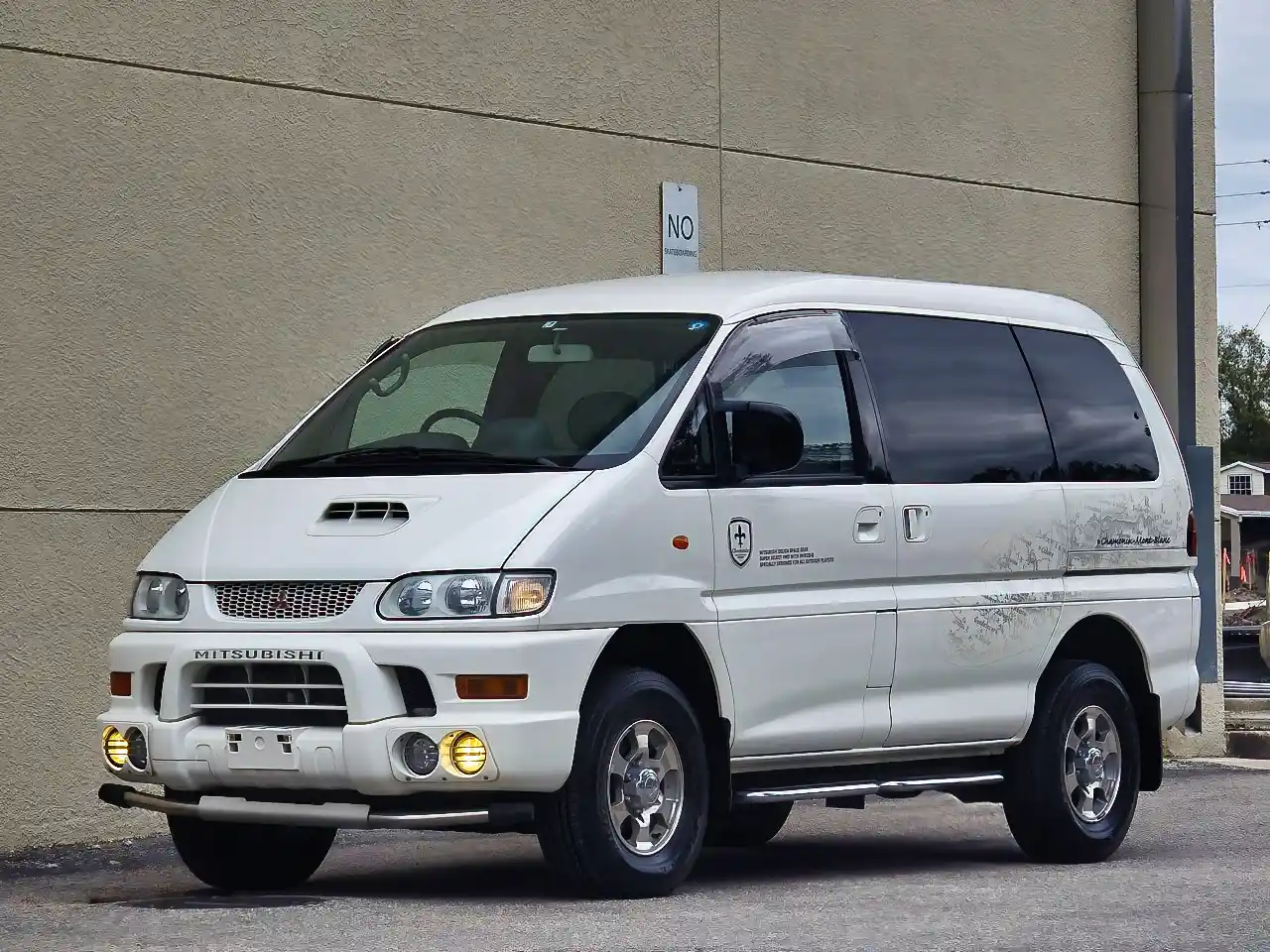 1999-mitsubishi-delica-chamonix-mont-blanc-03