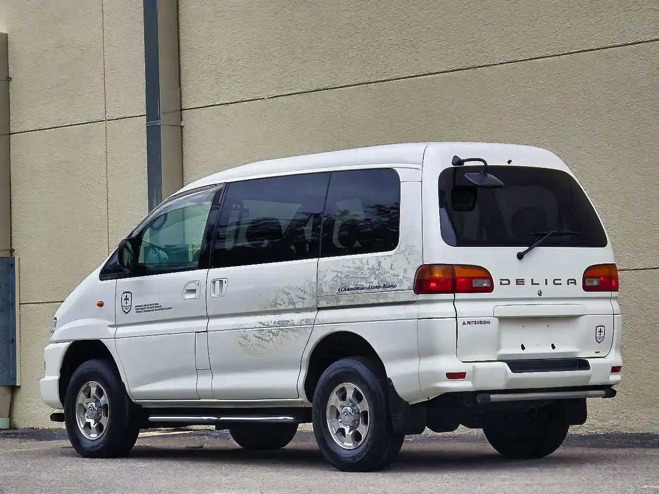 1999-mitsubishi-delica-chamonix-mont-blanc-04