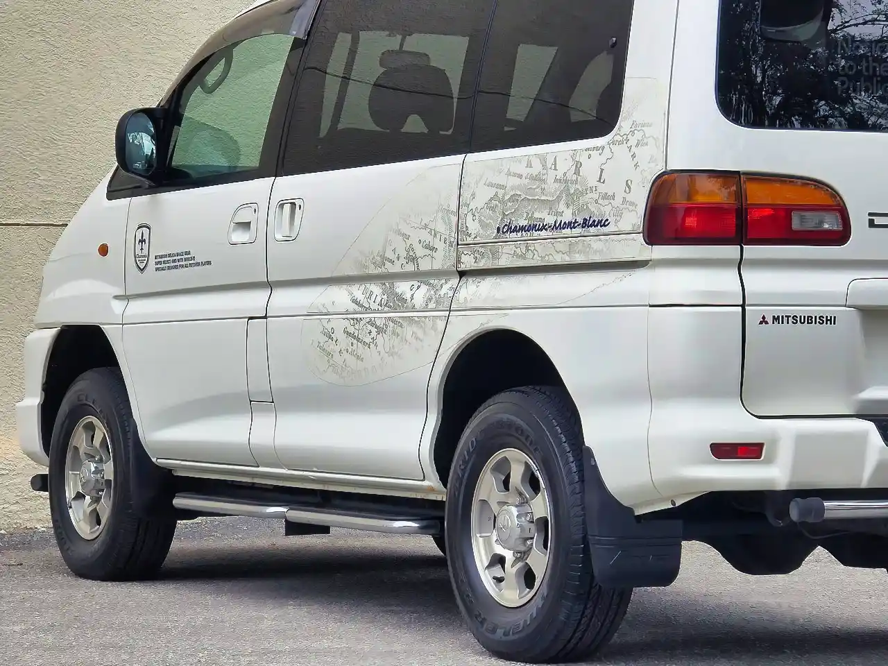 1999-mitsubishi-delica-chamonix-mont-blanc-07