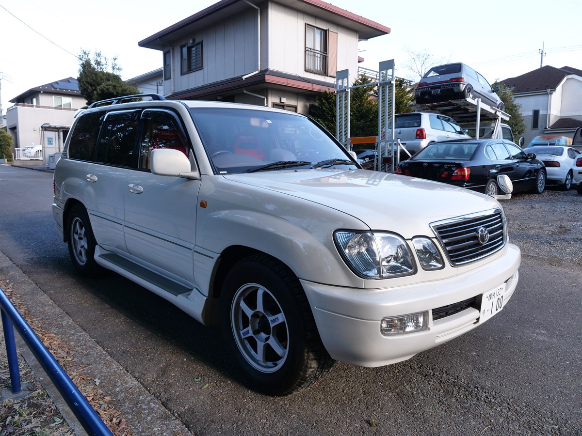 2000-toyota-land-cruiser-cygnus-for-sale-03