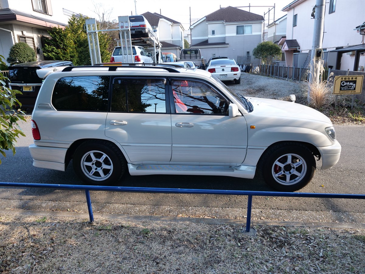 2000-toyota-land-cruiser-cygnus-for-sale-04