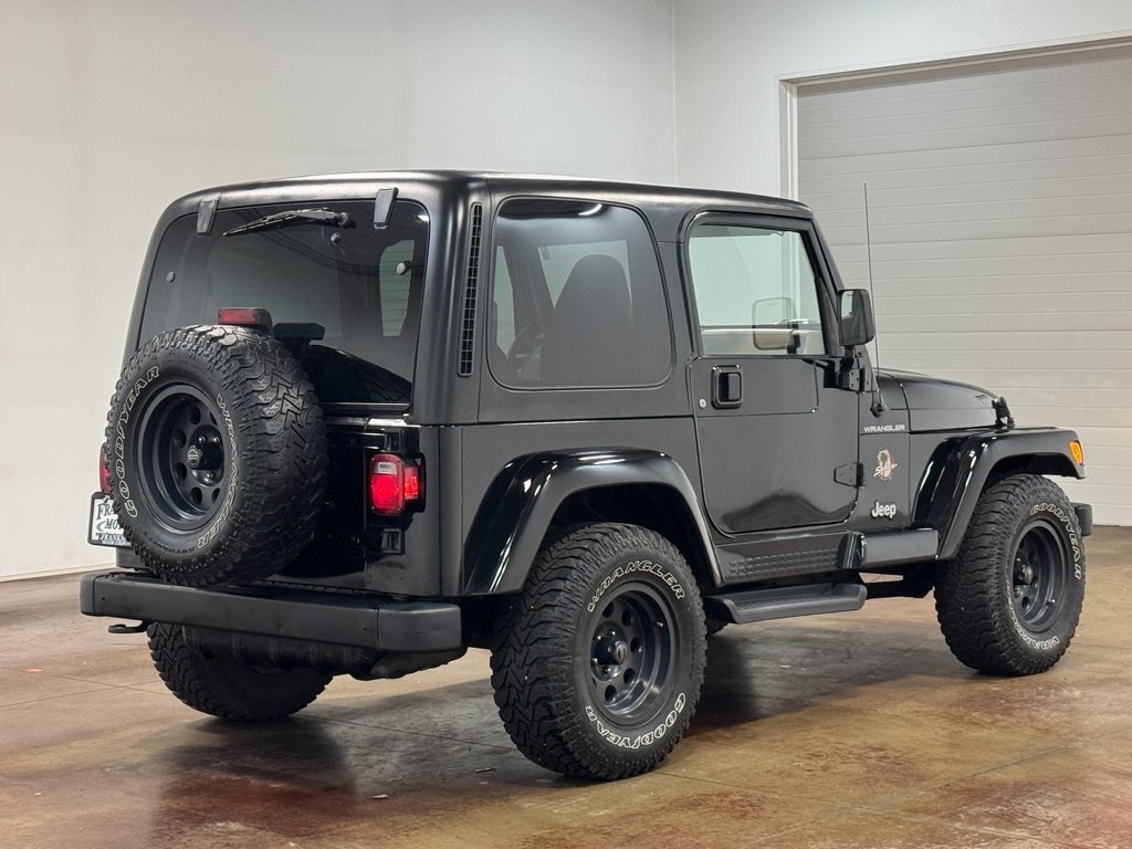 2002-jeep-wrangler-sahara-4wd-for-sale-02