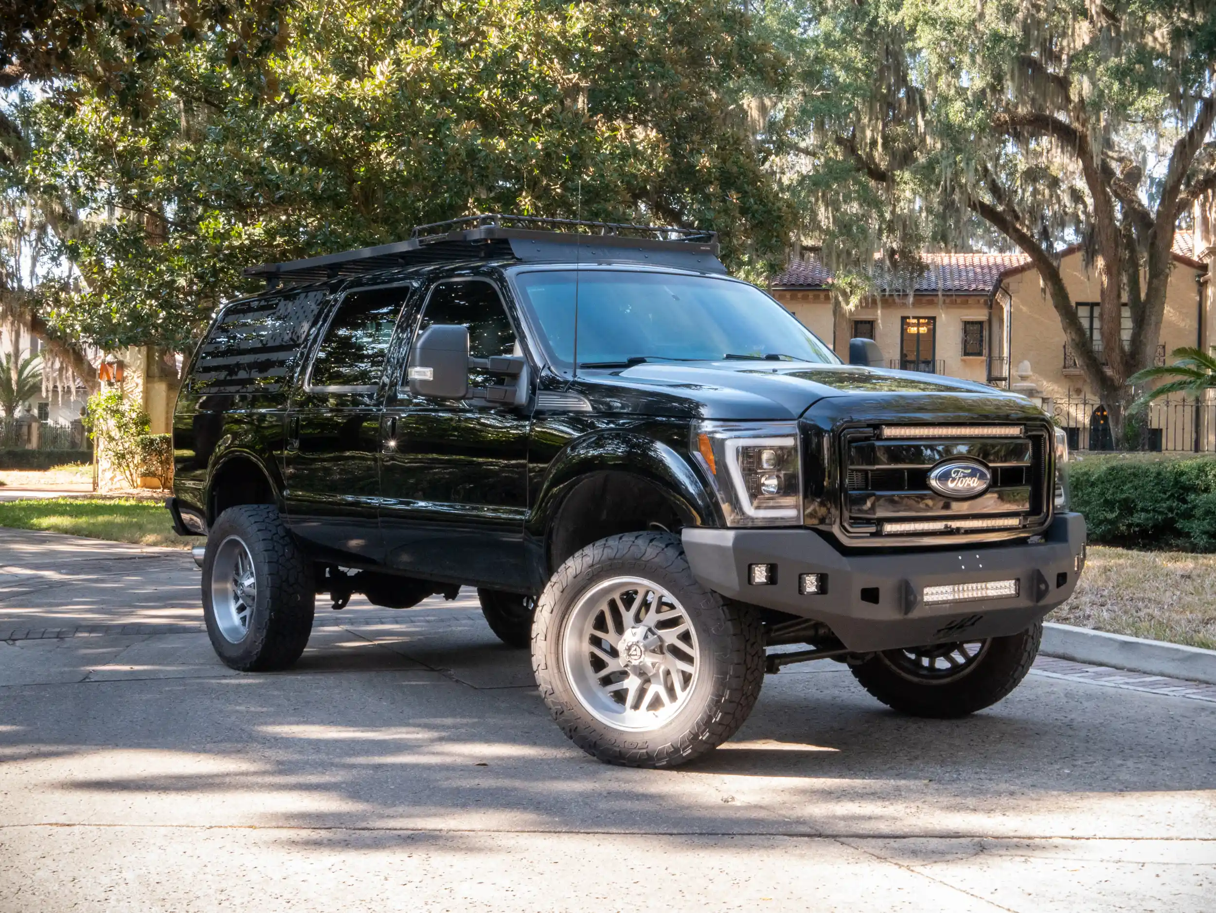 2003-Ford-Excursion-08