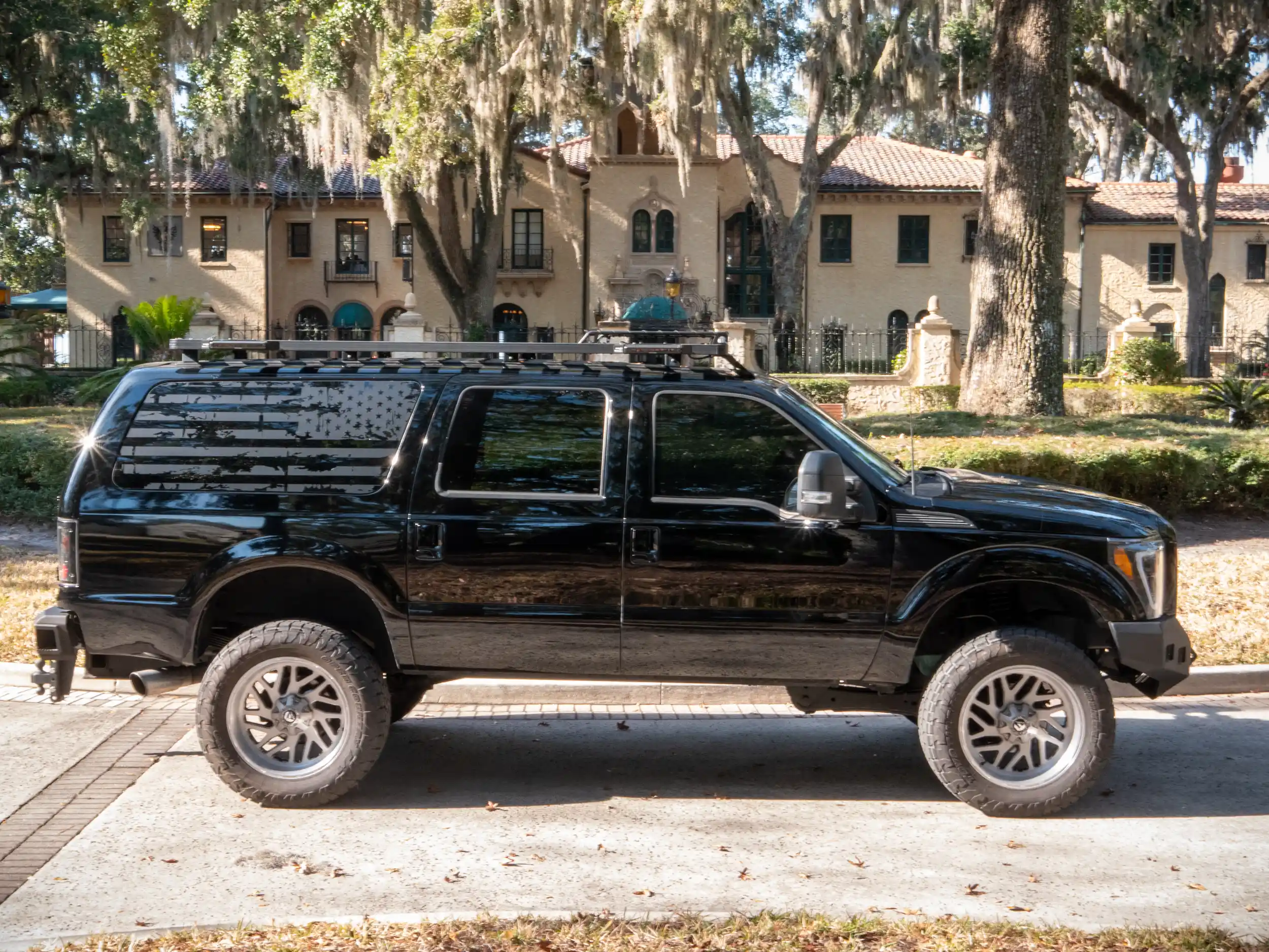 2003-Ford-Excursion-09