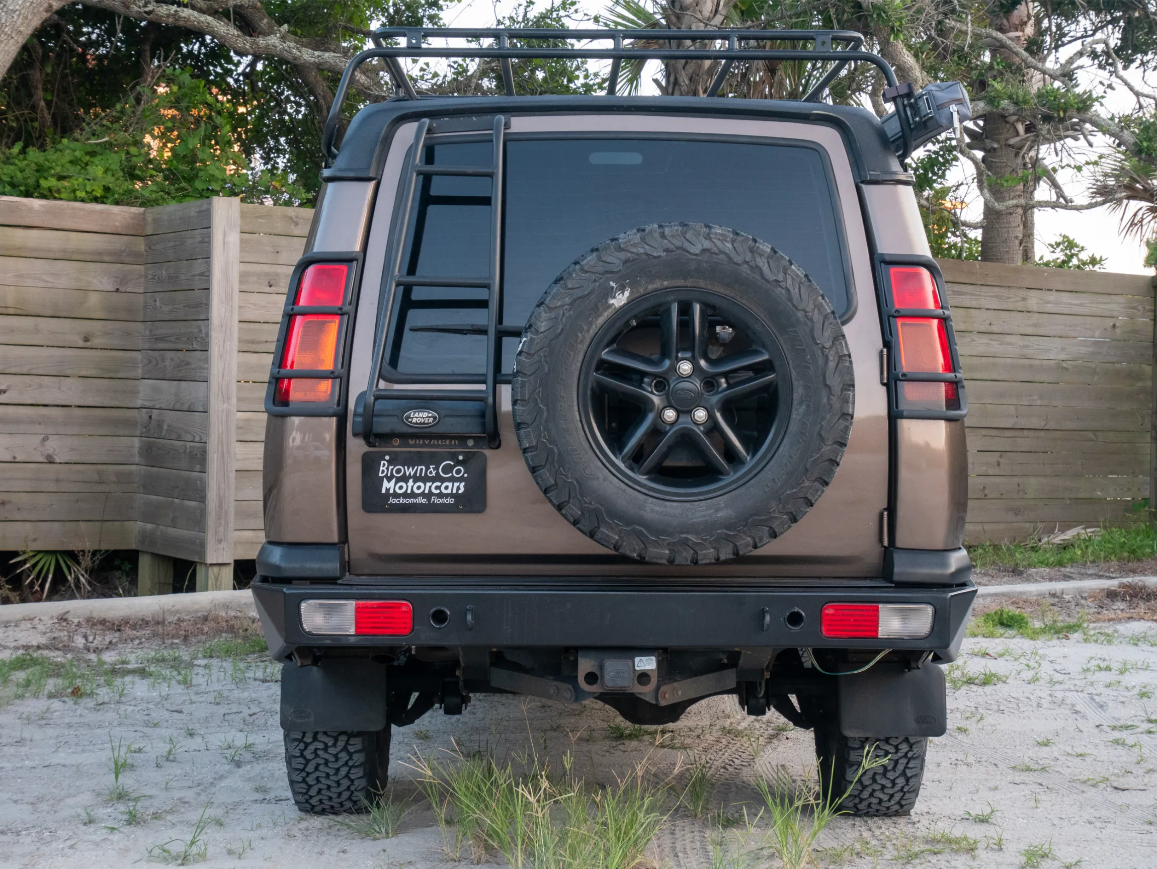 2004-Land-Rover-Discovery-ll-for-sale-brown-and-co-11