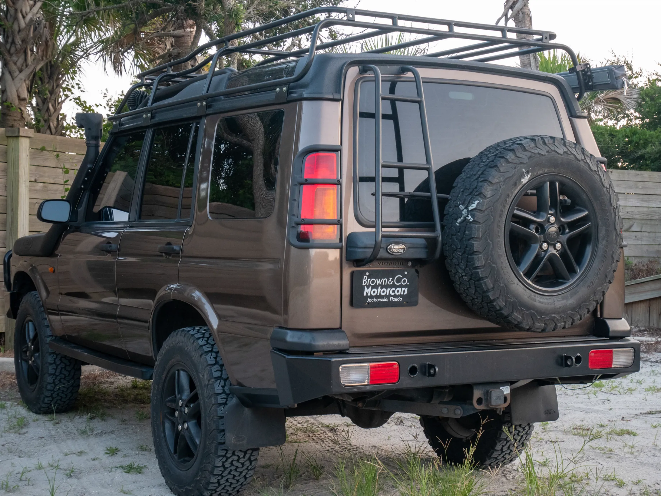 2004-Land-Rover-Discovery-ll-for-sale-brown-and-co-12