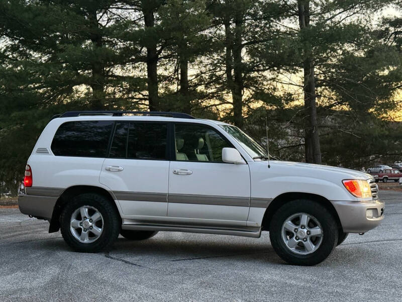 2004-toyota-land-cruiser-base-awd-4dr-suv (3)