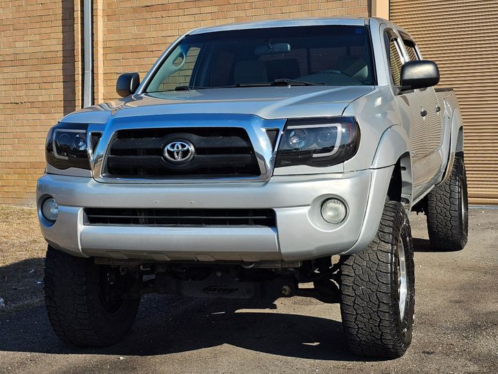 2005-toyota-tacoma-sr5-v6-for-sale-01