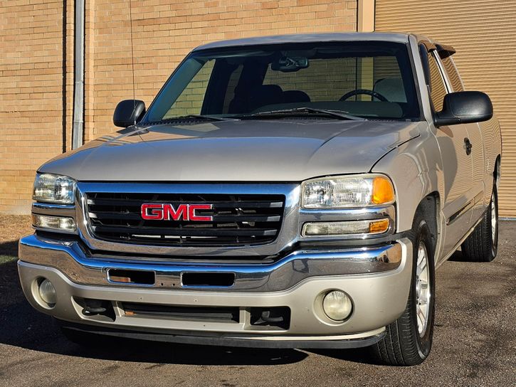 2006-gmc-sierra-1500-sle-for-sale-north-carolina-01