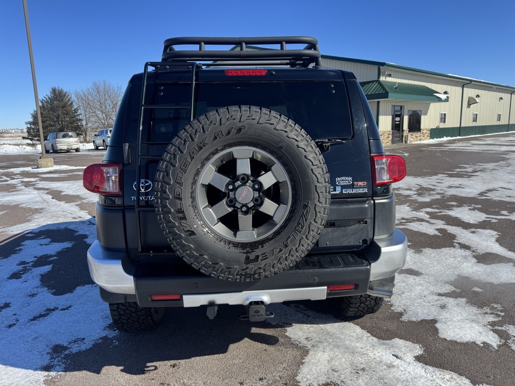 2007-toyota-fj-cruiser-trd-4wd-for-sale-02