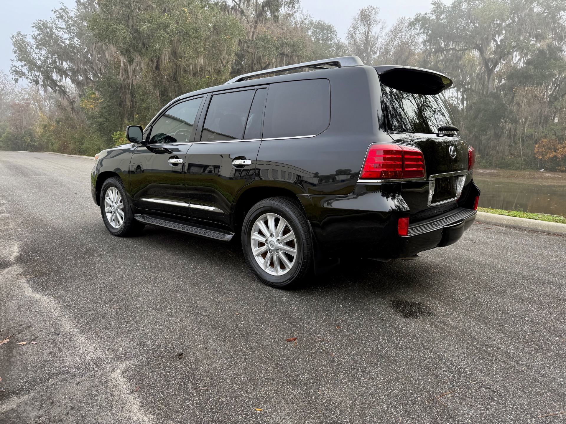 2009-lexus-lx-570-jacksonville-fl-for-sale-02