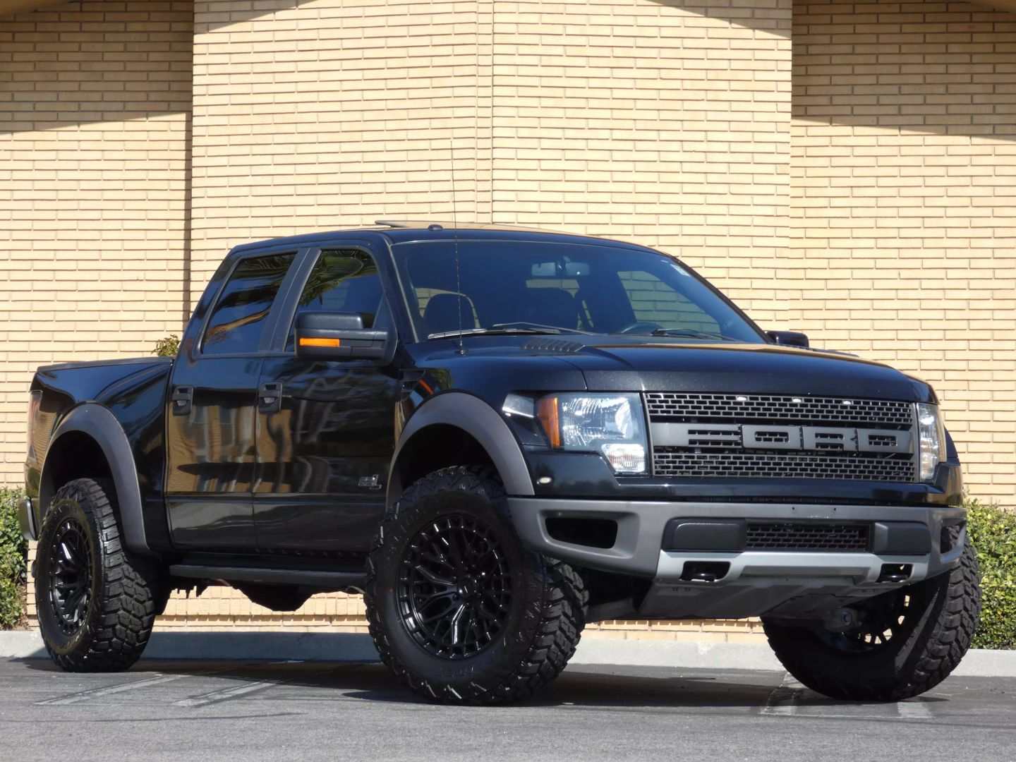 2011-ford-raptor-nash-auto-for-sale-03