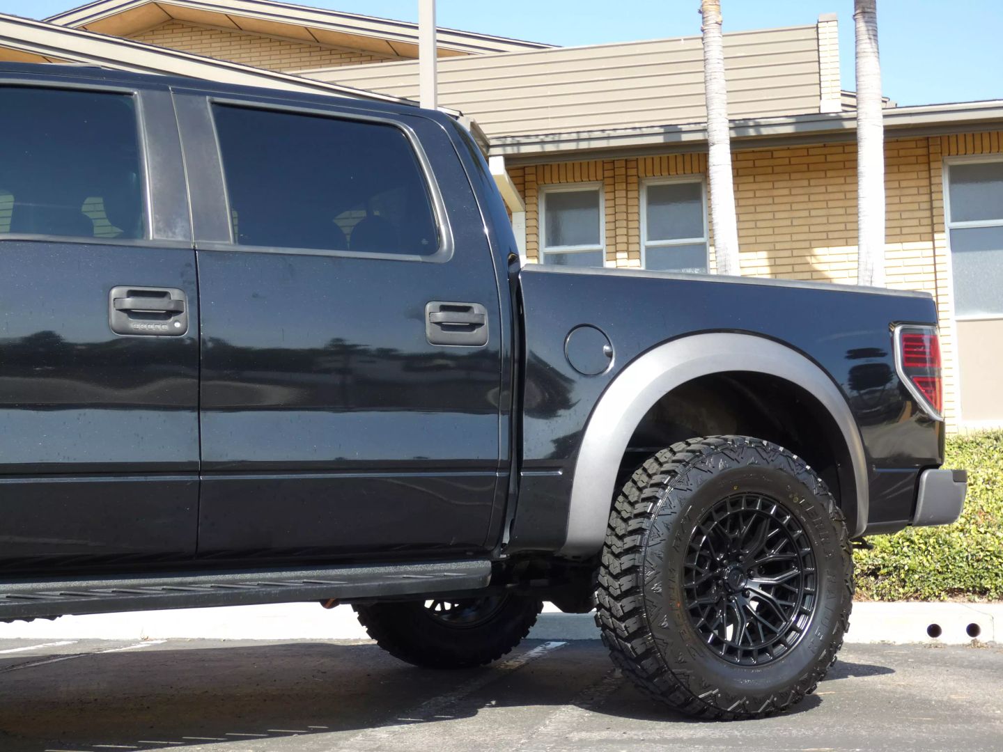 2011-ford-raptor-nash-auto-for-sale-12