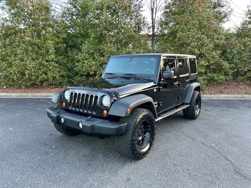 2012-jeep-wrangler-unlimited-4x4-for-sale-01