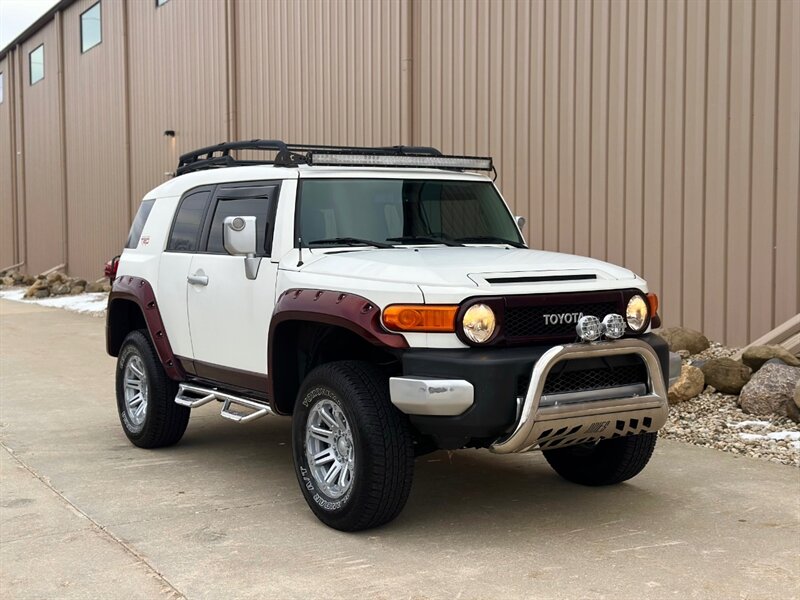 2012-toyota-fj-cruiser-for-sale-03