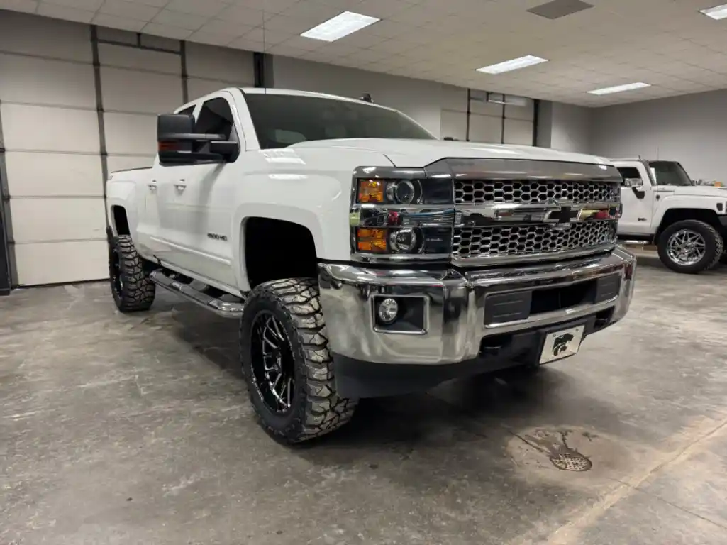 2019-Chevrolet-2500-Extended-Cab-for-sale-osage-city-ks-04