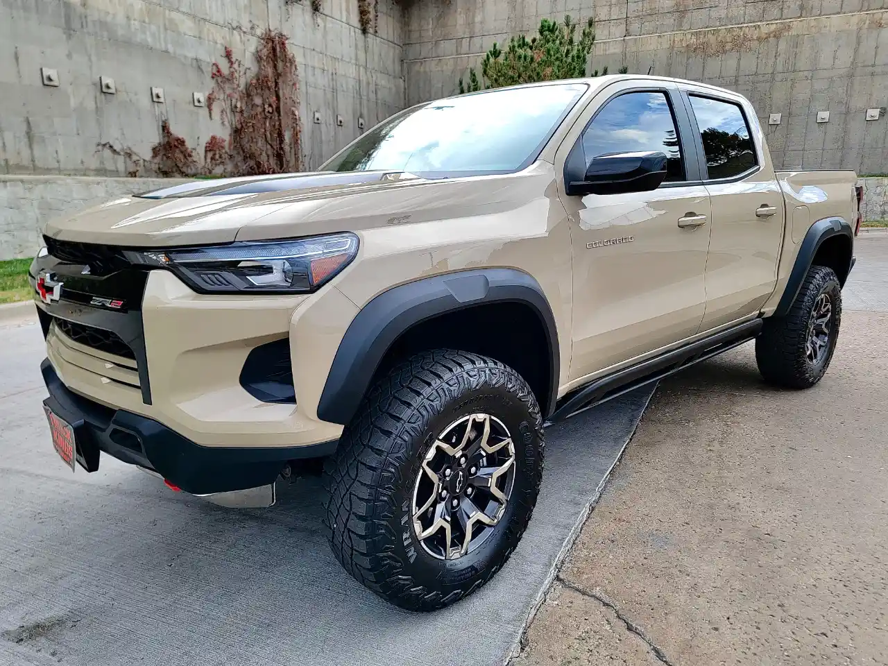 2023-chevrolet-colorado-crew-cab-zr2-for-sale-denver-co-03