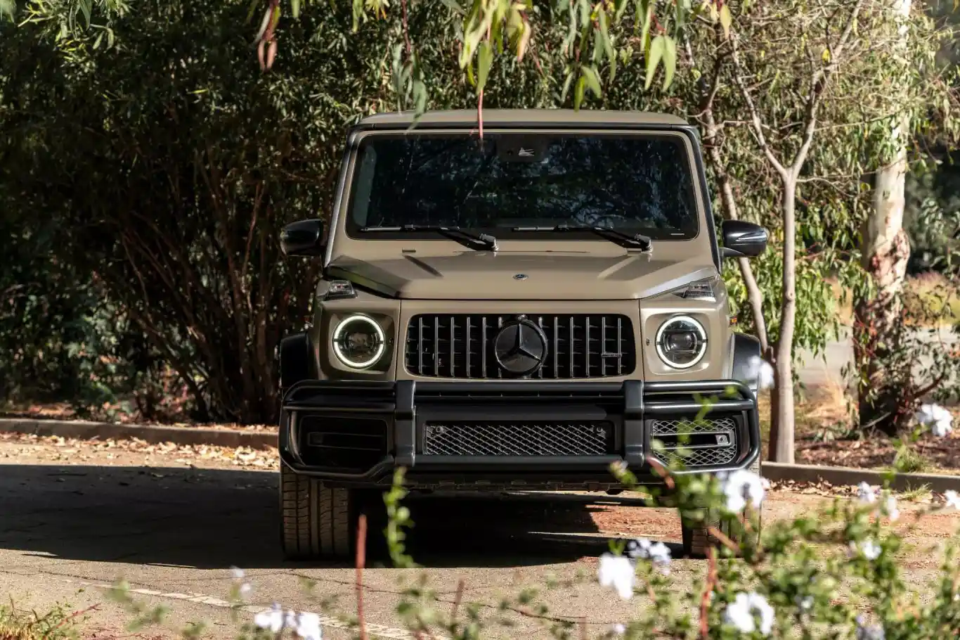 2023-mercedes-benz-g-63-amg-green-for-sale-07